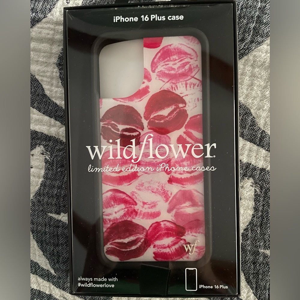 Wildflowers Red and Pink Lip Print Phone Case